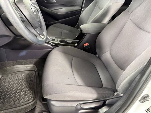 Used 2022 Toyota Corolla LE FWD image 11