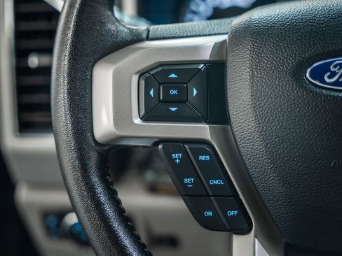 Certified 2020 Ford F150 Lariat image 43