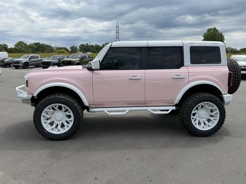 Used 2025 Ford Bronco Outer Banks AWD/4WD image 5