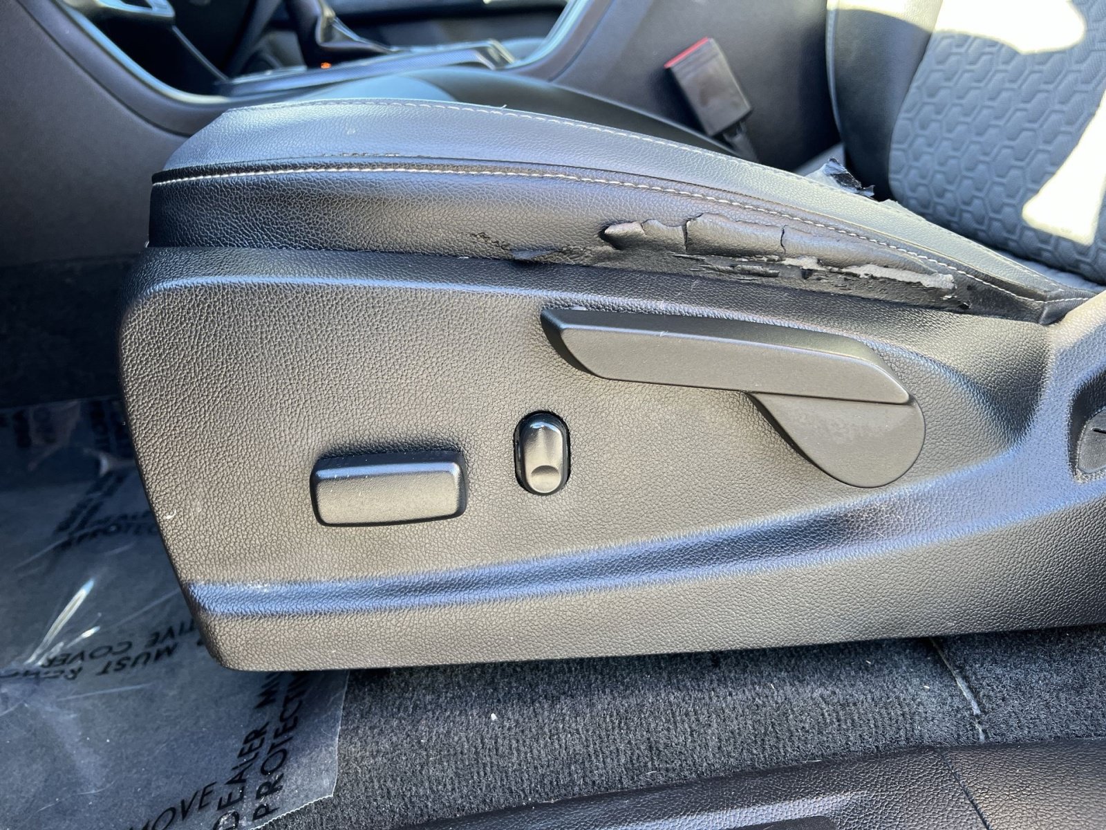 Used 2018 Chevrolet Colorado Z71 AWD/4WD image 14