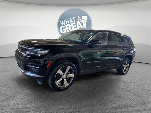 Used 2022 Jeep Grand Cherokee L Limited w/ Luxury Tech Group II image 8