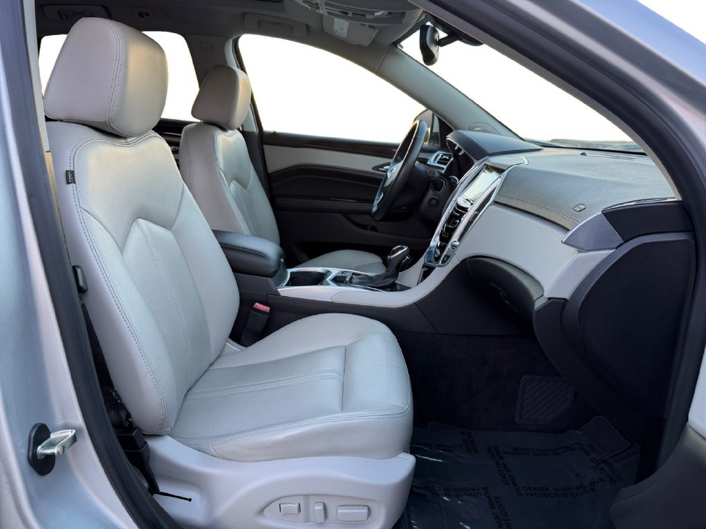 Used 2015 Cadillac SRX Luxury AWD/4WD image 18