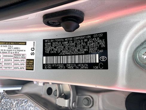 Used 2022 Toyota Corolla LE FWD image 36