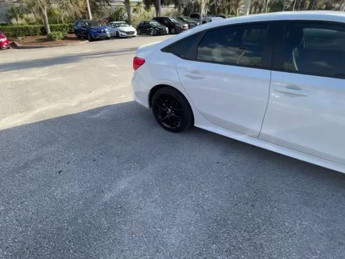 Used 2024 Honda Civic Sport image 3