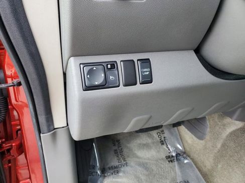 Used 2012 Nissan Frontier SV w/ SV Premium Utility Pkg image 17