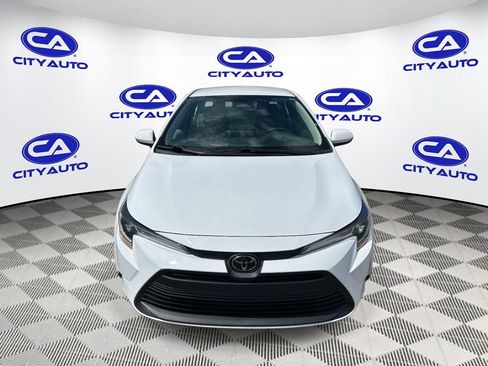 Used 2023 Toyota Corolla LE FWD image 8
