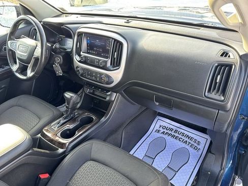 Certified 2020 GMC Canyon SLE w/ SLE Convenience Package image 27