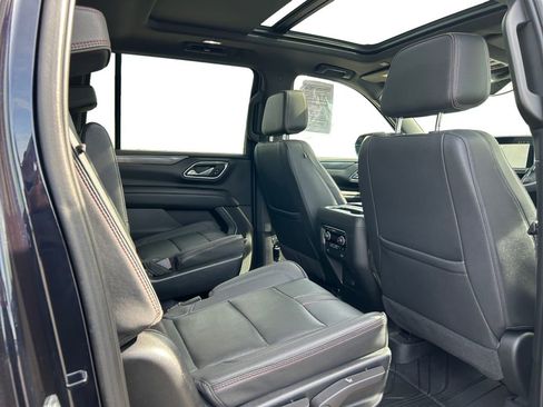 Certified 2023 Chevrolet Suburban RST w/ Luxury Package RWD image 18