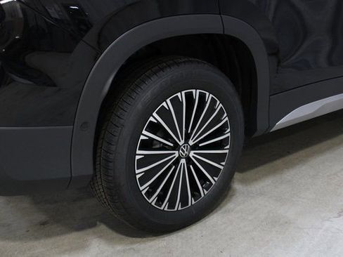 New 2026 Volkswagen Tiguan S image 25