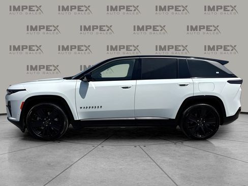 Used 2024 Jeep Wagoneer Launch Edition AWD/4WD image 2