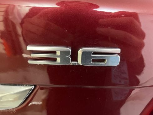 Used 2018 Cadillac XT5 Luxury image 78