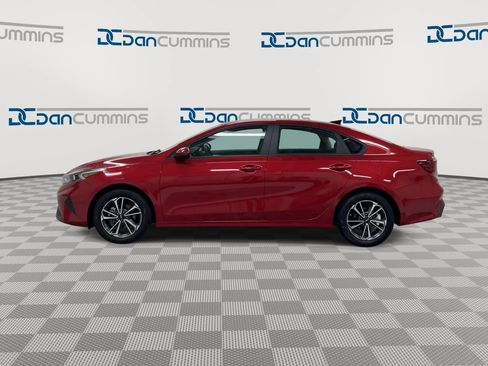 Used 2024 Kia Forte LXS FWD image 5