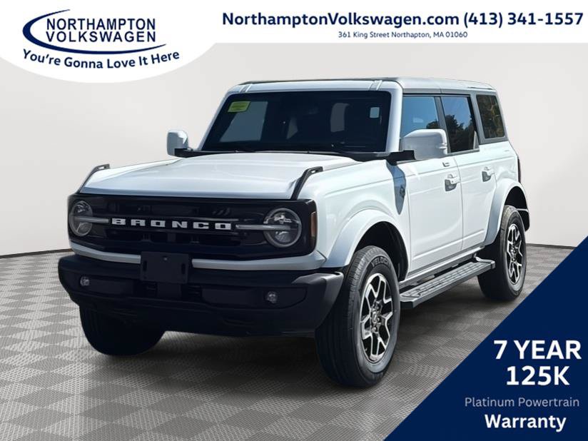 Used 2023 Ford Bronco Outer Banks AWD/4WD image 1