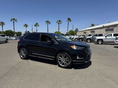 Used 2019 Ford Edge Titanium w/ Equipment Group 301A image 14