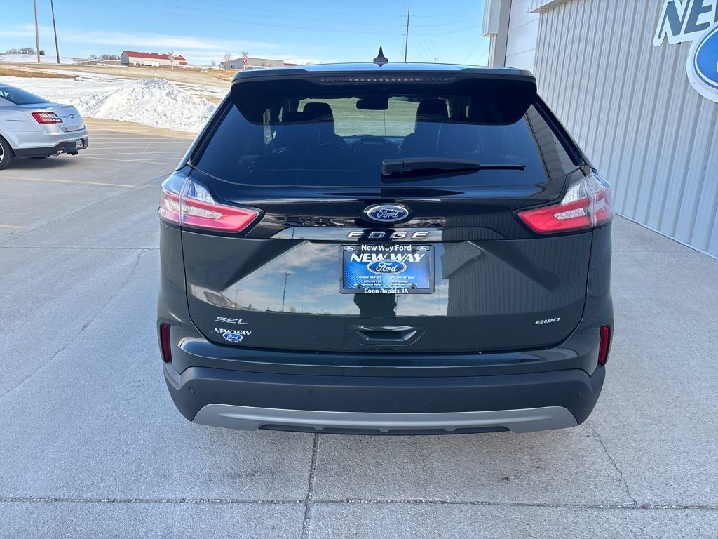 Used 2024 Ford Edge SEL w/ Convenience Package AWD/4WD image 5