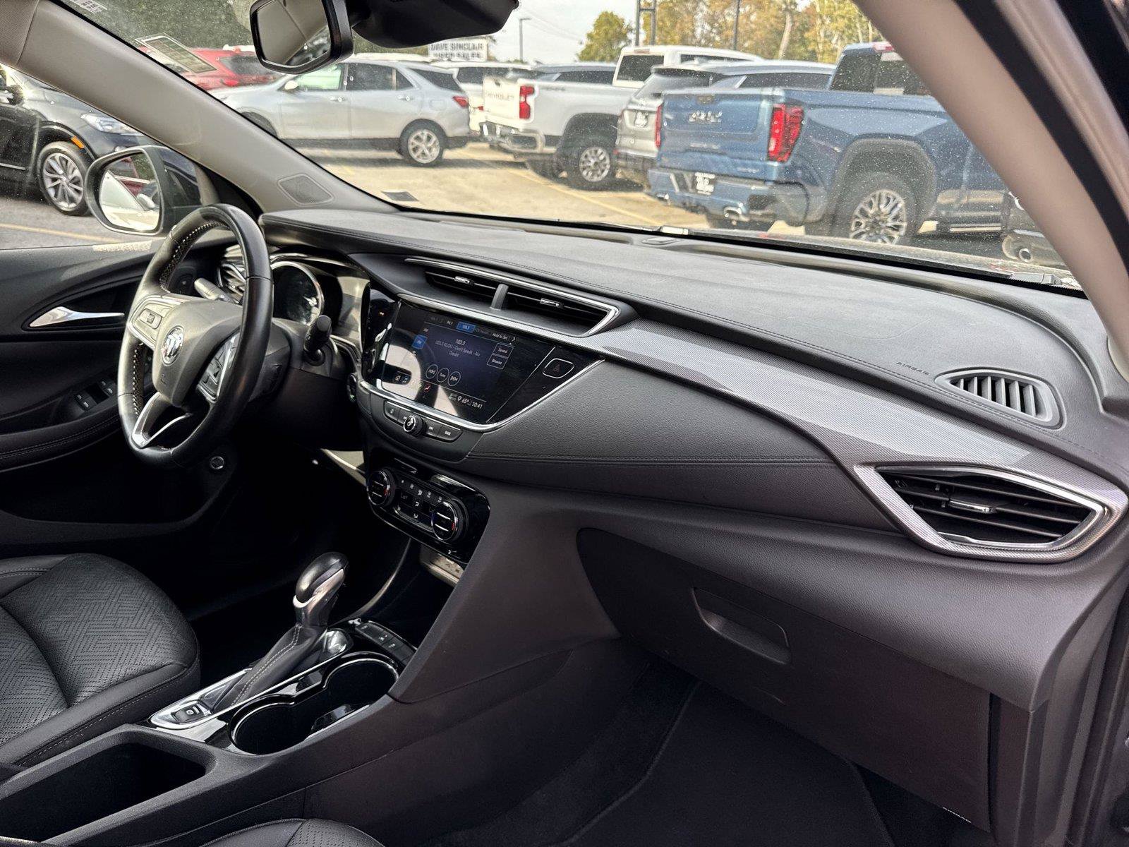 Used 2023 Buick Encore GX Essence w/ Experience Buick Package FWD image 28