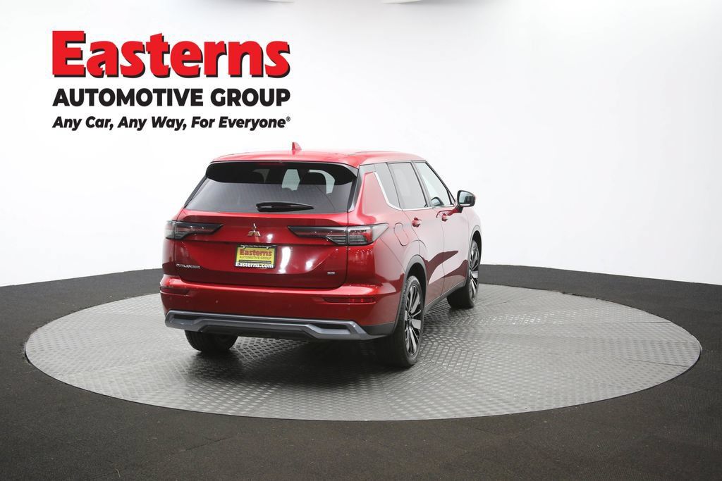 Used 2025 Mitsubishi Outlander SE AWD/4WD image 42