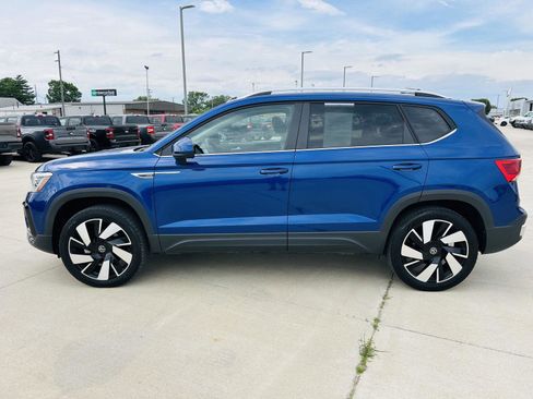 Used 2023 Volkswagen Taos SEL AWD/4WD image 35