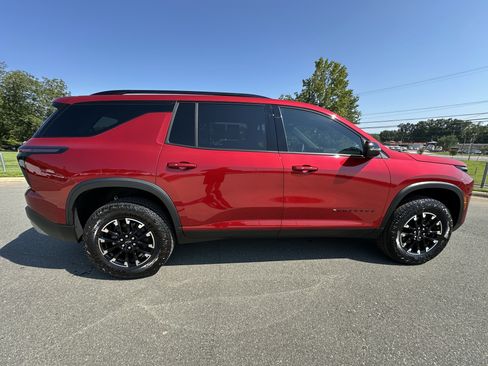 Used 2026 Chevrolet Traverse Z71 AWD/4WD image 10