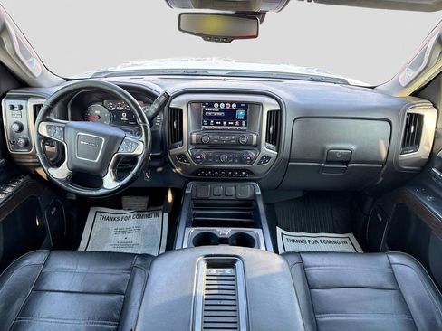 Used 2019 GMC Sierra 2500 Denali AWD/4WD image 14