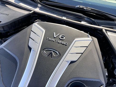 Used 2018 INFINITI Q50 Red Sport 400 w/ Sensory Package (Sport) image 30