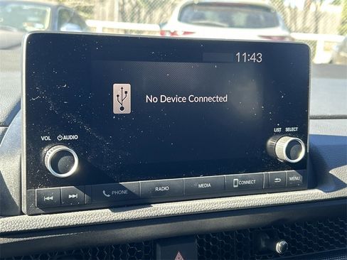 Used 2024 Honda CR-V Sport image 32