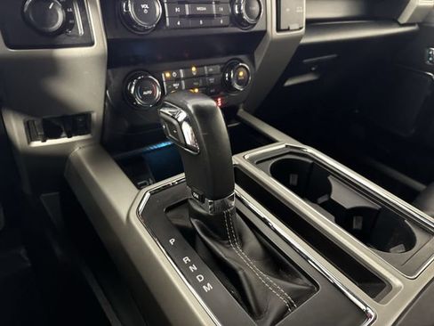 Used 2020 Ford F150 Lariat image 17