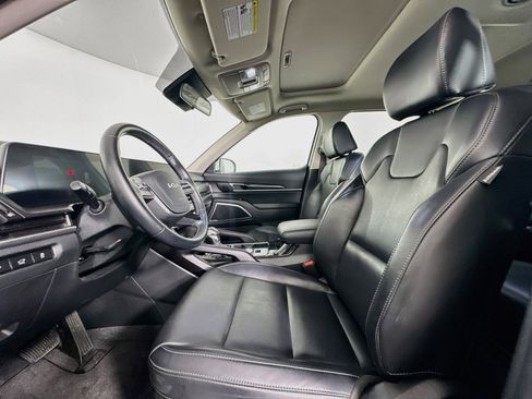 Used 2025 Kia Telluride S AWD/4WD image 13
