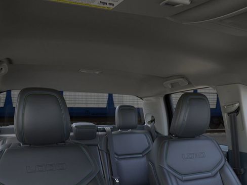 New 2025 Ford Maverick Lobo image 12