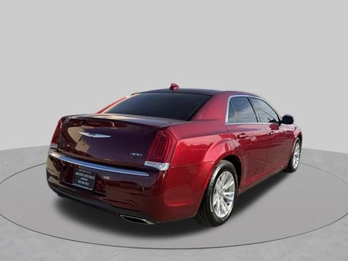 Used 2021 Chrysler 300 Touring L RWD image 6