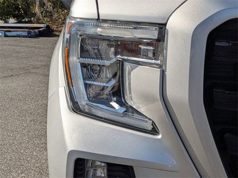 Used 2020 GMC Sierra 1500 Elevation image 9