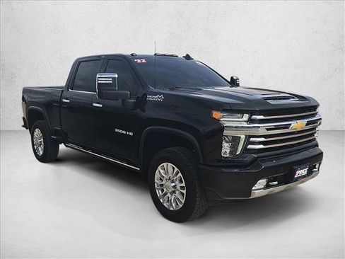 Used 2022 Chevrolet Silverado 3500 High Country w/ Z71 Off-Road Package image 3