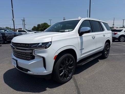 Used 2023 Chevrolet Tahoe Premier w/ Advanced Technology Package AWD/4WD image 3