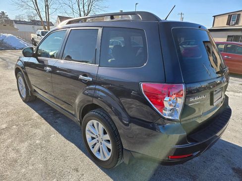 Used 2011 Subaru Forester 2.5X Premium w/ All-Weather Pkg image 9
