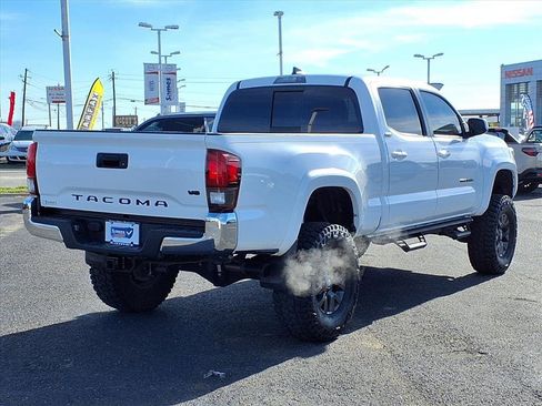 Used 2021 Toyota Tacoma SR5 image 7