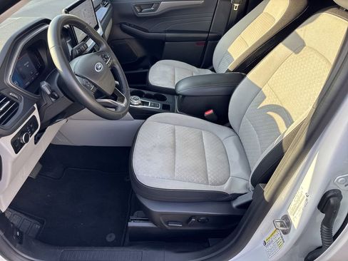 Used 2023 Ford Escape Active w/ Tech Pack #1 image 9