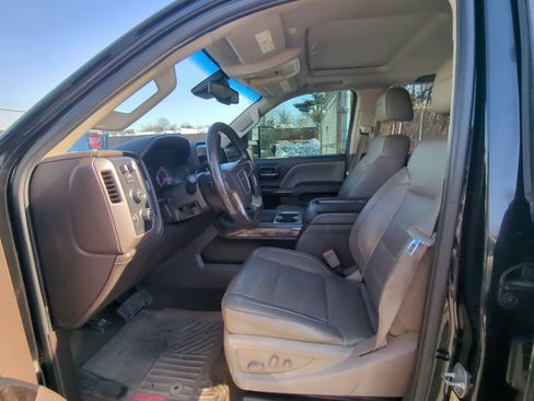 Used 2015 GMC Sierra 2500 Denali w/ Driver Alert Package image 12