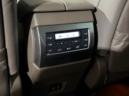 Used 2023 Lexus GX 460 Premium AWD/4WD image 42