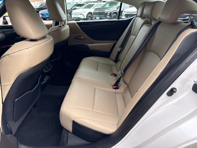 Used 2021 Lexus ES 350 w/ Accessory Package FWD image 24