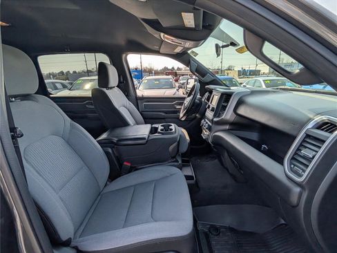 Used 2022 RAM 1500 Big Horn AWD/4WD image 11