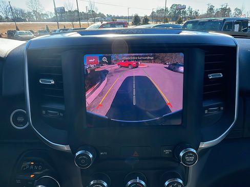 Used 2024 RAM 2500 Big Horn w/ Bed Utility Group image 34