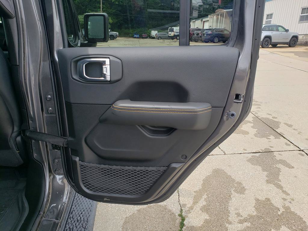 New 2026 Jeep Gladiator Overland AWD/4WD image 18