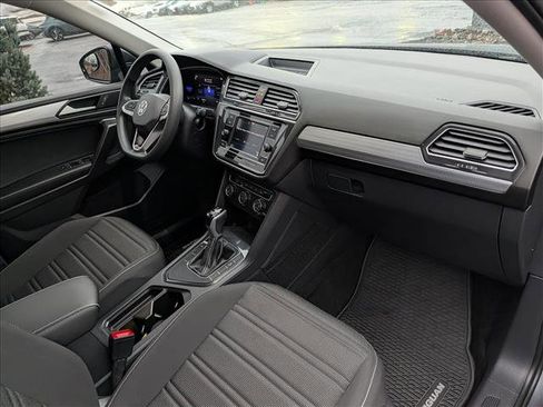 Used 2023 Volkswagen Tiguan S image 13