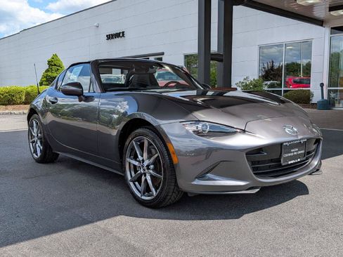 Used 2021 MAZDA MX-5 Miata RF Grand Touring RWD image 6