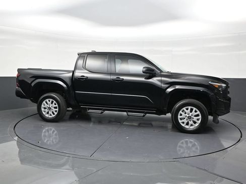 Used 2025 Toyota Tacoma SR AWD/4WD image 6