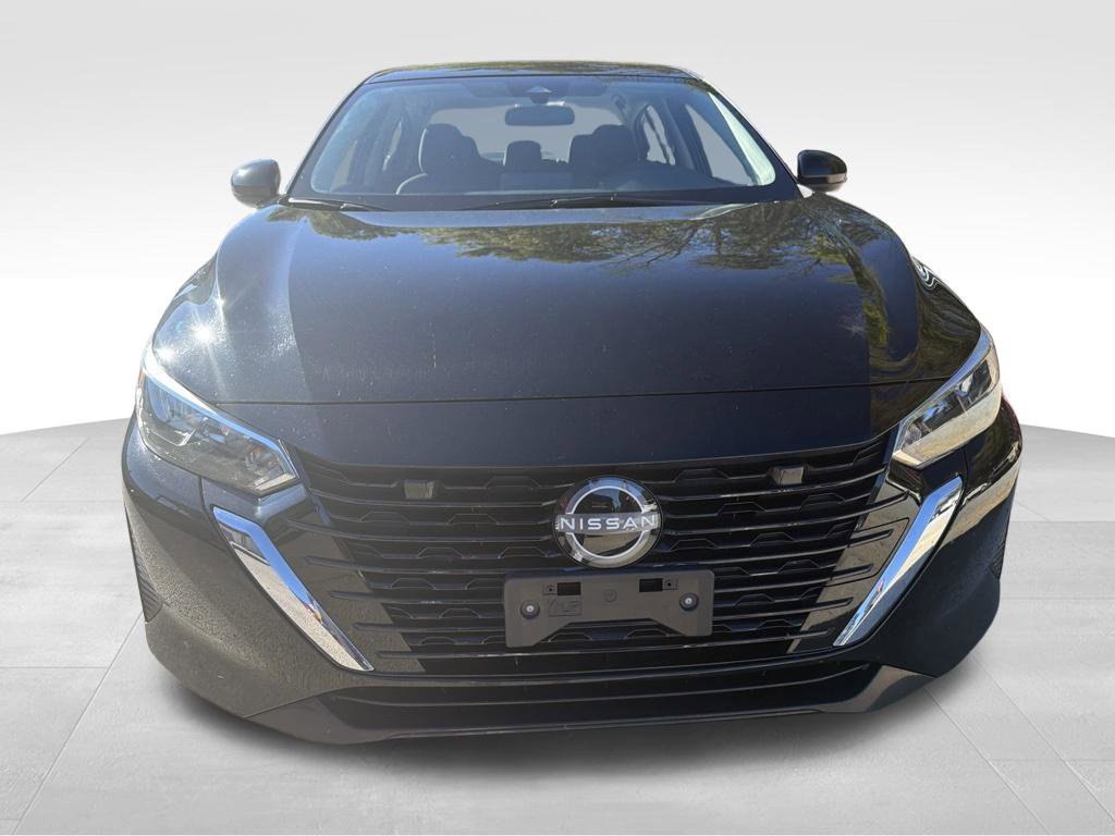 Used 2025 Nissan Sentra SV FWD image 19