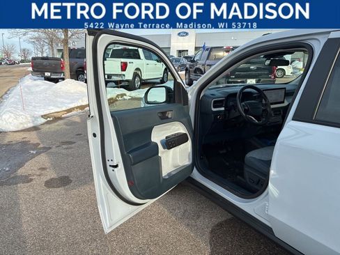 Certified 2025 Ford Maverick XLT w/ Equipment Group 301A image 14