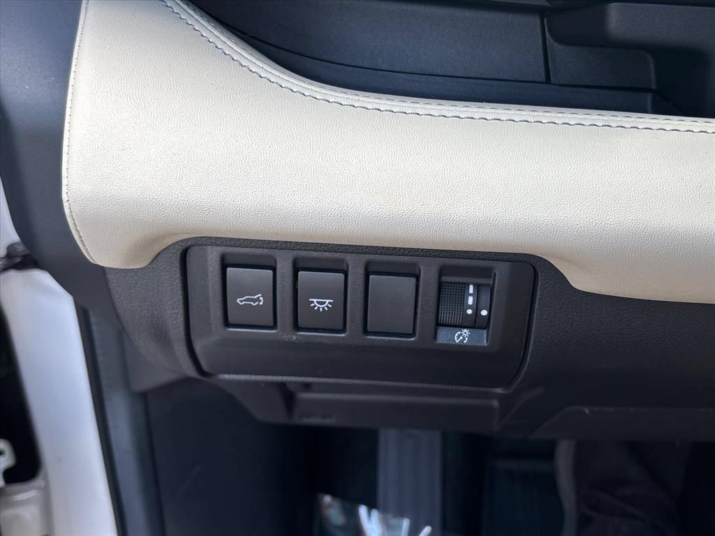 Used 2024 Subaru Ascent Limited w/ Technology Package AWD/4WD image 17