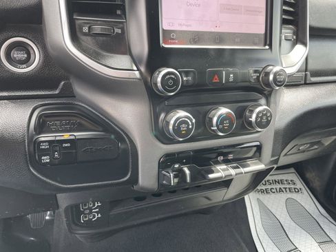 Used 2024 RAM 2500 Big Horn AWD/4WD image 17