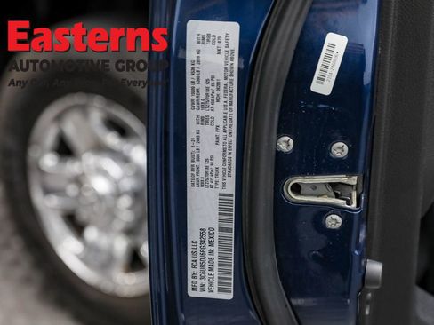 Used 2024 RAM 2500 Big Horn w/ Bed Utility Group image 34